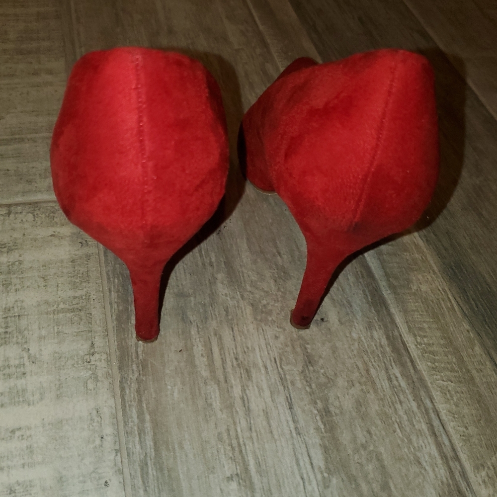 Red suede pumps for work - Picture 2 of 3